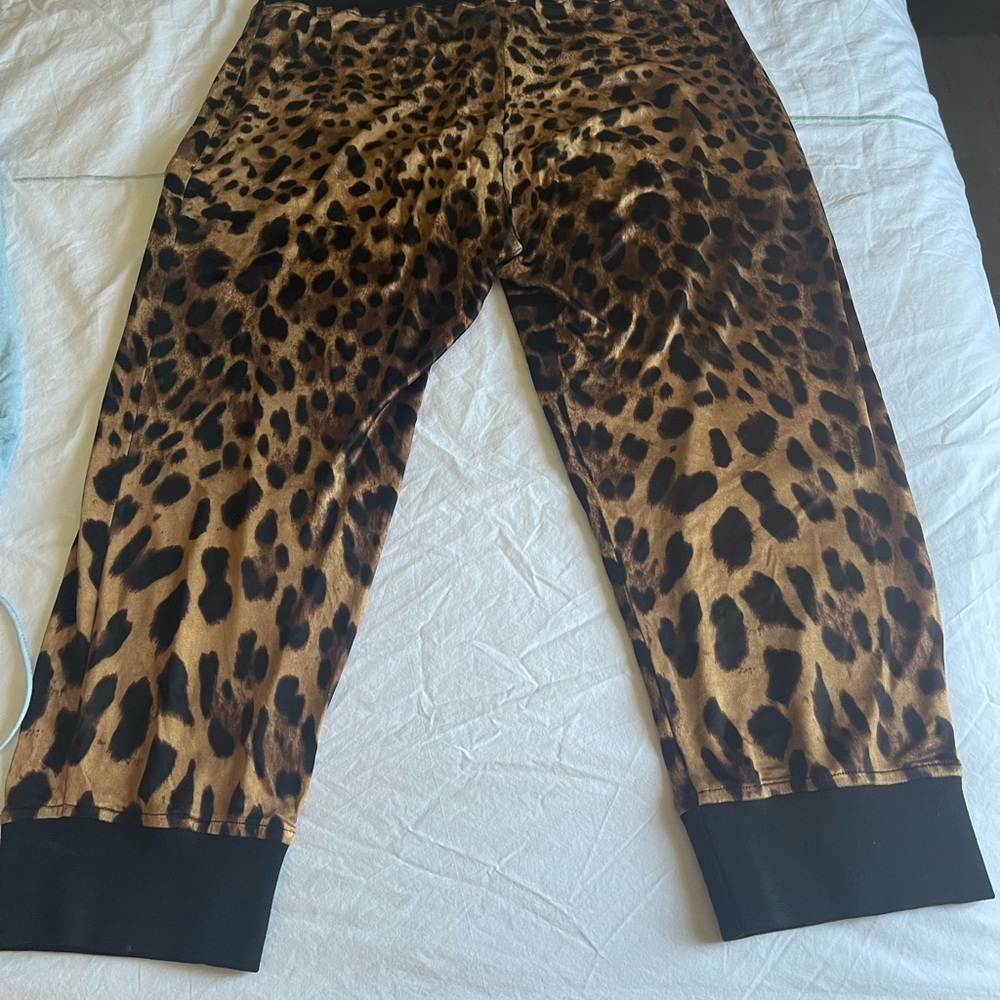 Dolce& Gabbana, Knees length joggers, stretch - Picture 4 of 5